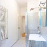 Modern New Near Corso Sempione 公寓 *